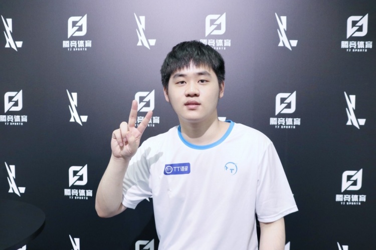 后发制人 后发制人