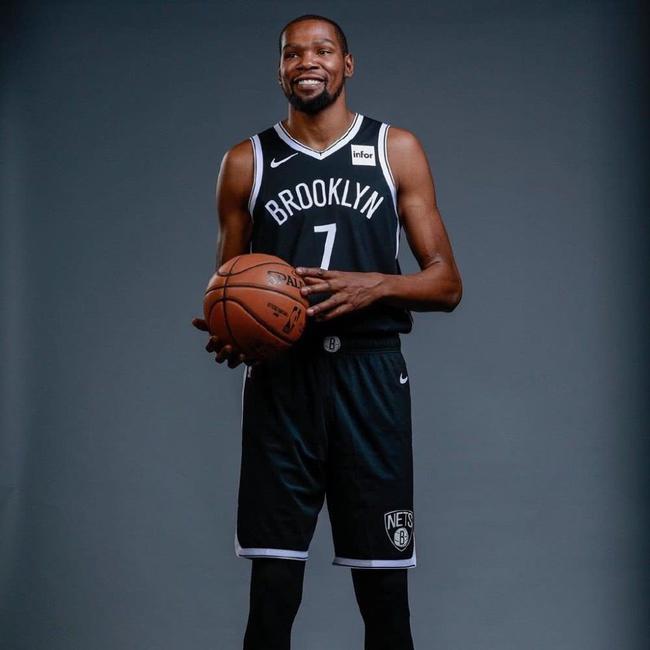 限的引援来 限的引援来