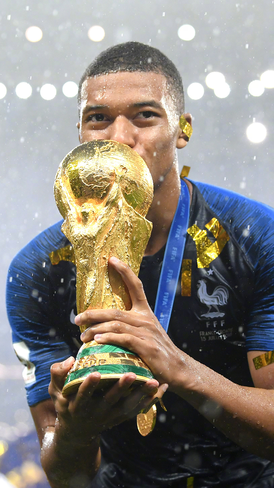 德转：阿森纳考虑明夏追阿德耶米，多特或面临出售球员的压力