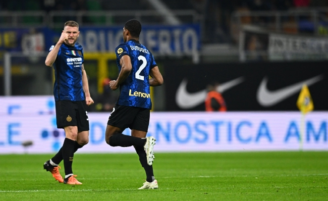 美媒发文：昨日一战中，莫布利可能帮灰熊省下了1个亿